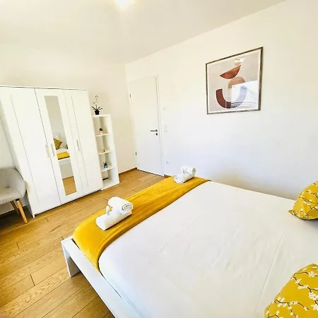 Urban Serenity 2br Flat With Terrace And Parking Luxemburg