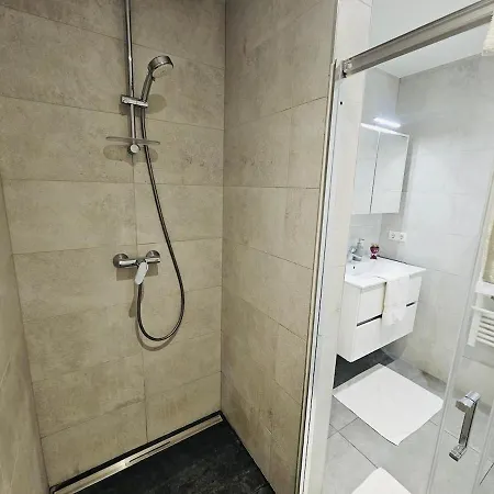 Urban Serenity 2br Flat With Terrace And Parking *